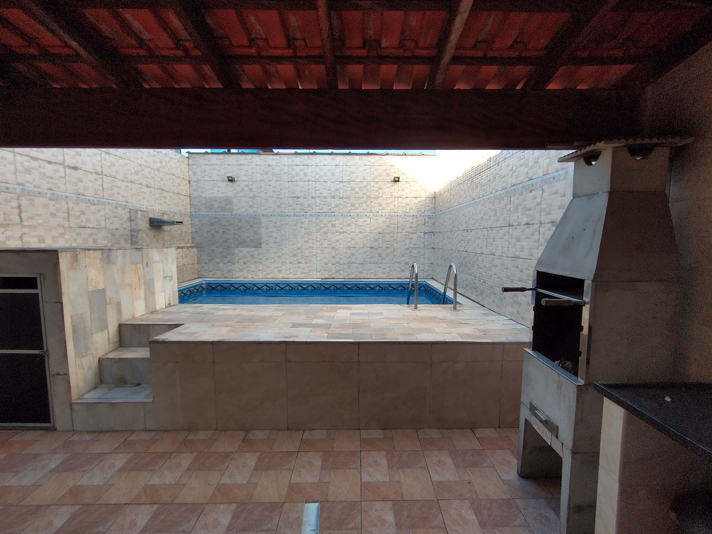 CASA NO SAVOY - ITANHAÉM/SP - LADO MORRO - foto 15