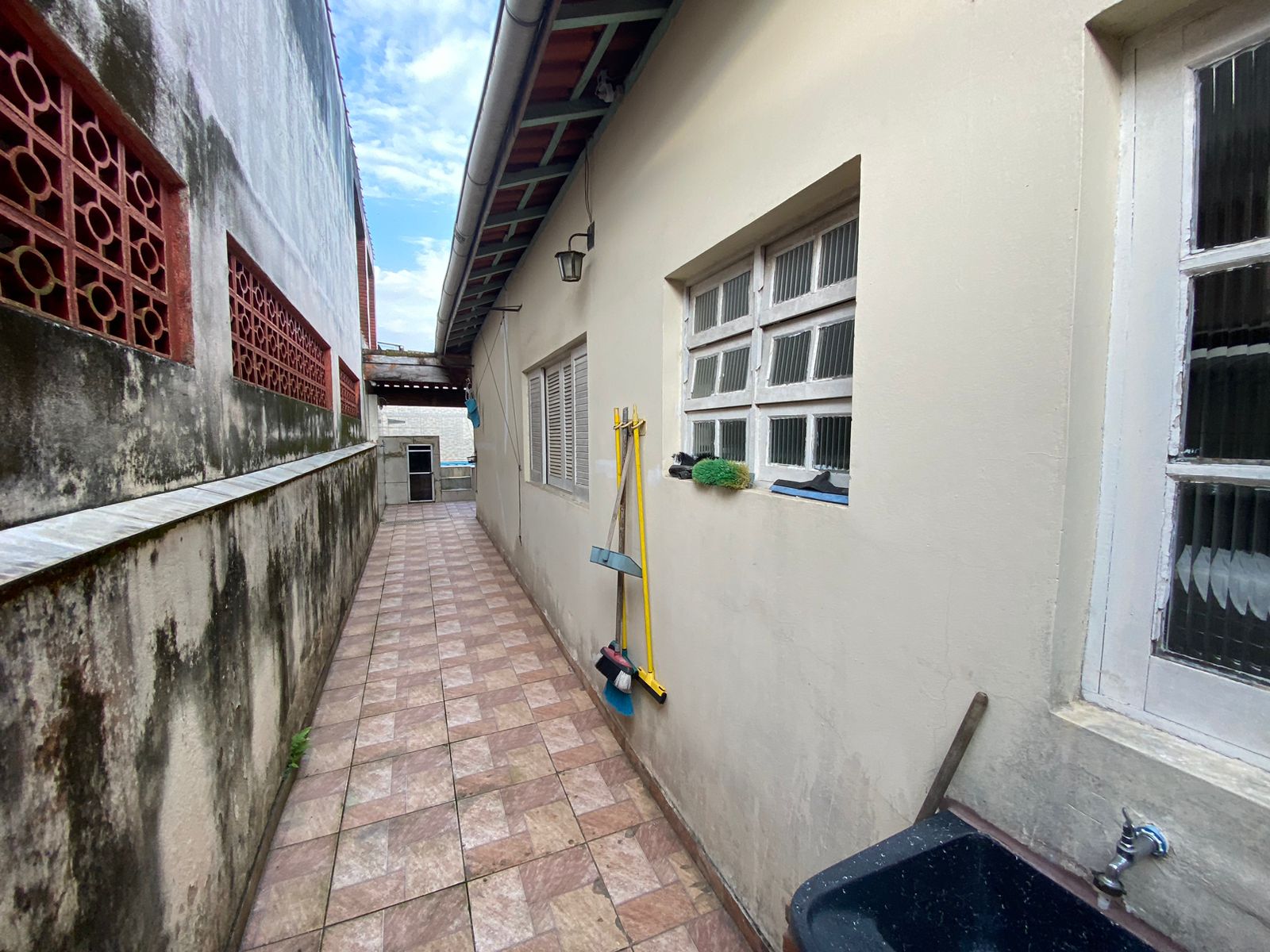 CASA NO SAVOY - ITANHAÉM/SP - LADO MORRO - foto 13