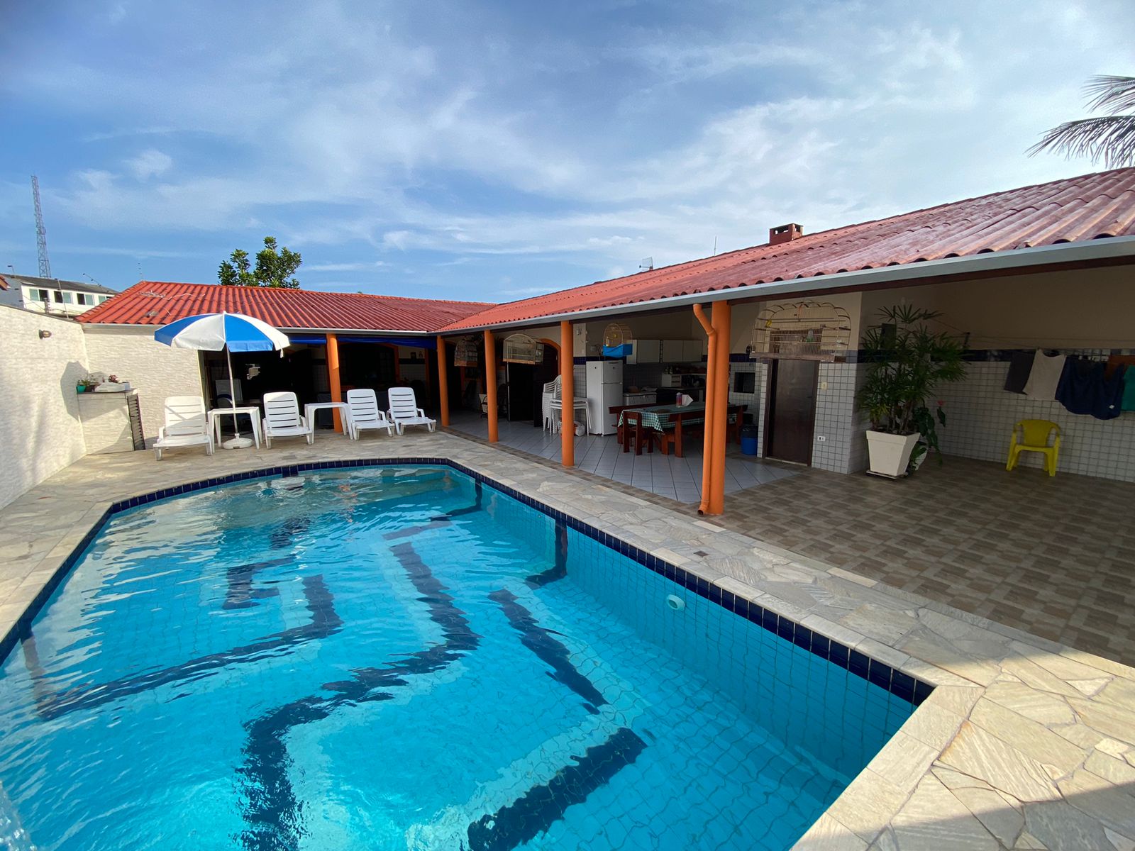 CASA NO CORUMBA - LADO PRAIA - ITANHAÉM/SP