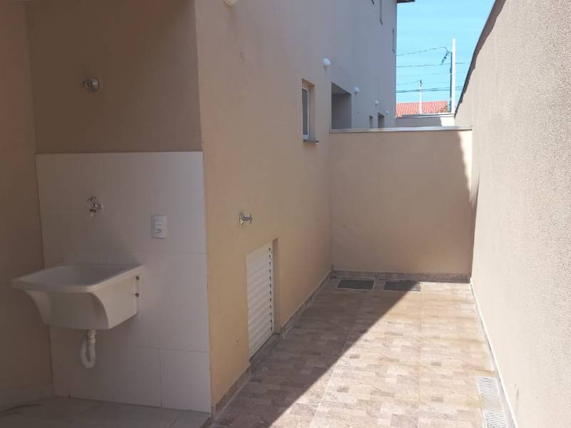 CASA NO BAIRRO SÃO JORGE - LADO PRAIA À 700 M DO MAR - ITANHAÉM/SP