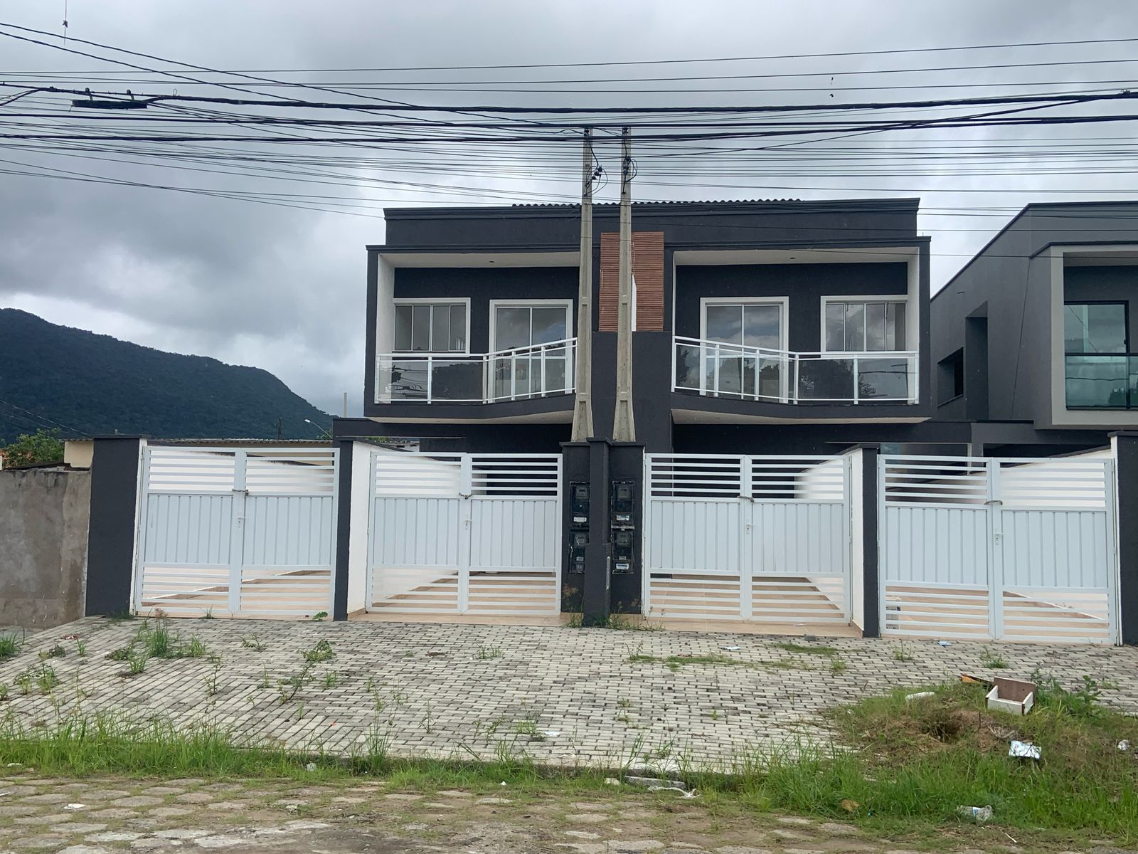 CASAS SOBREPOSTAS NO BAIRRO JARDIM BRASIL- PERUÍBE/SP - LADO PRAIA - 2KM DA PRAIA - foto 2