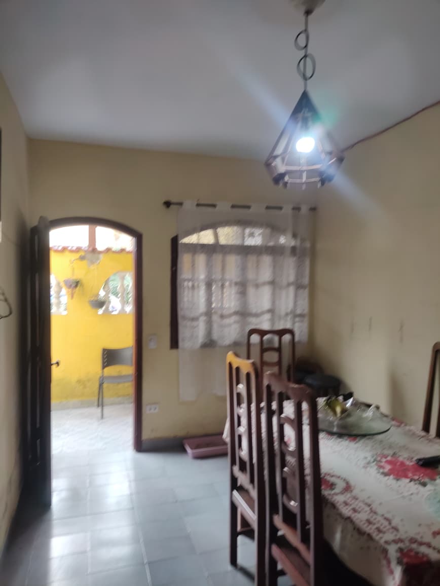 CASA NO JD. PRAIA GRANDE / MONGAGUÁ - LADO MORRO 150 METROS DA RODOVIA -1 KM DA PRAIA - foto 13