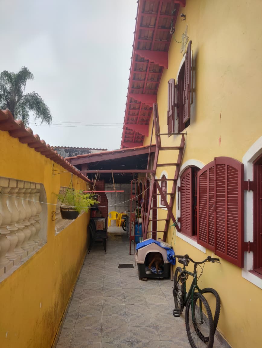 CASA NO JD. PRAIA GRANDE / MONGAGUÁ - LADO MORRO 150 METROS DA RODOVIA -1 KM DA PRAIA - foto 17
