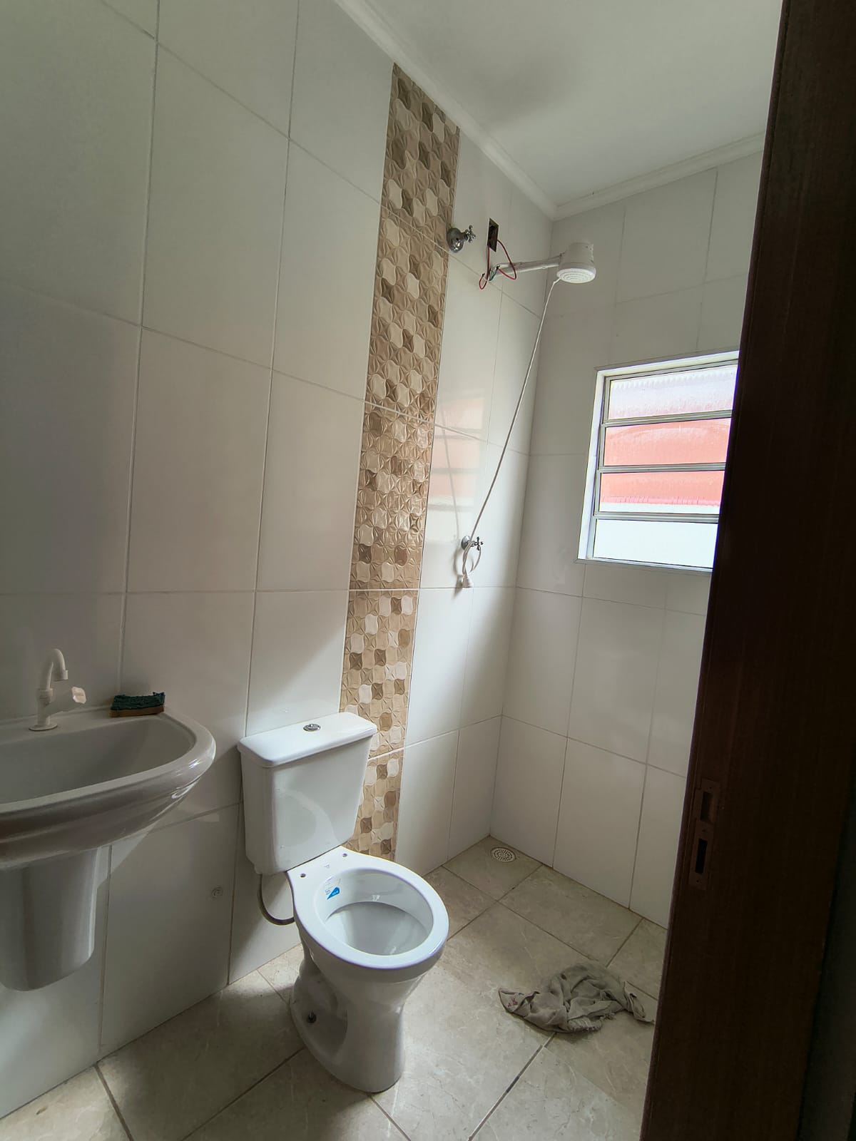 CASA INDIVIDUAL NOVA LUIZAMAR - ITANHAÉM/SP - LADO MORRO - 400 METROS DA RODOVIA - foto 8