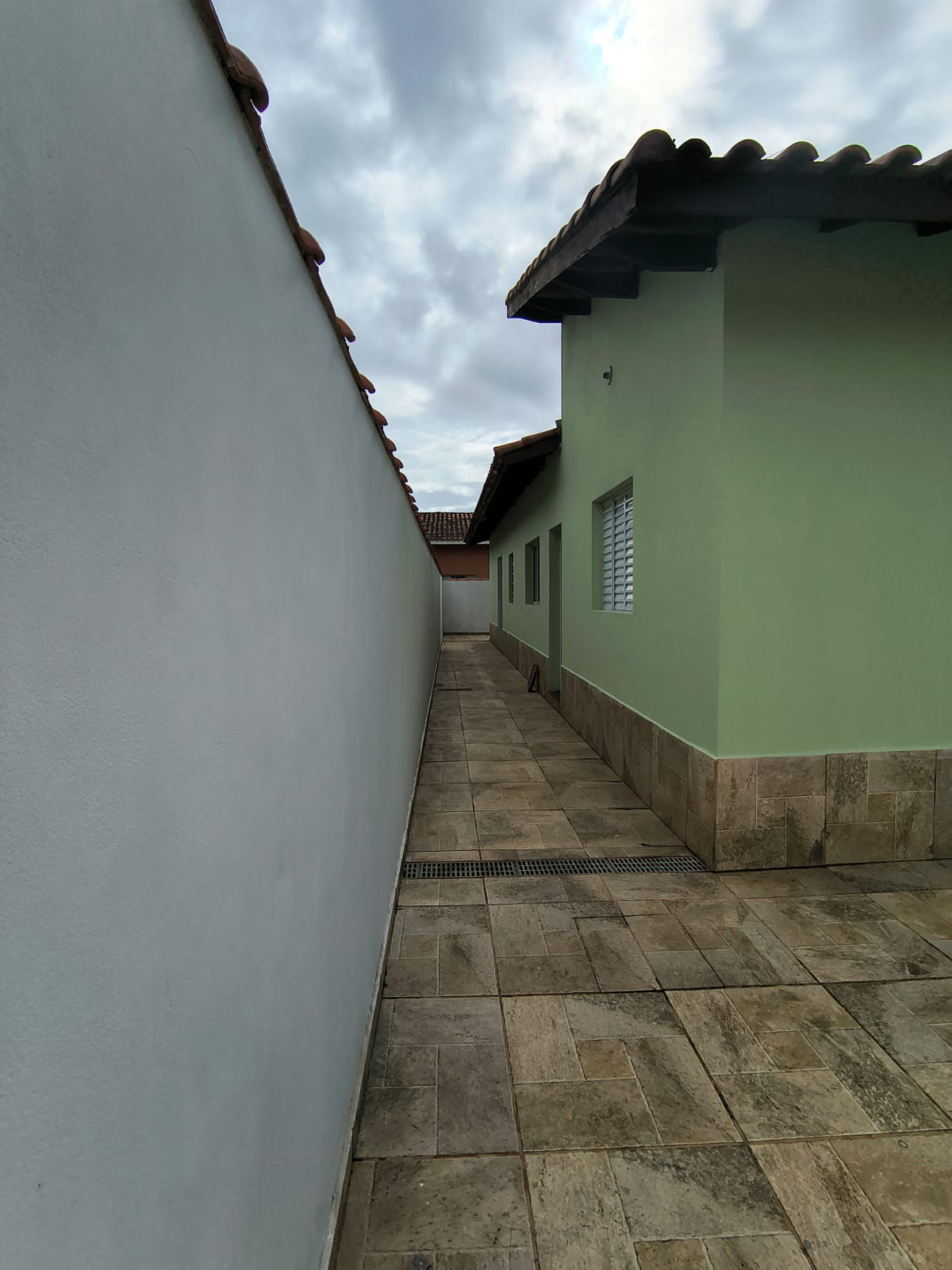 CASA INDIVIDUAL NOVA LUIZAMAR - ITANHAÉM/SP - LADO MORRO - 400 METROS DA RODOVIA - foto 17