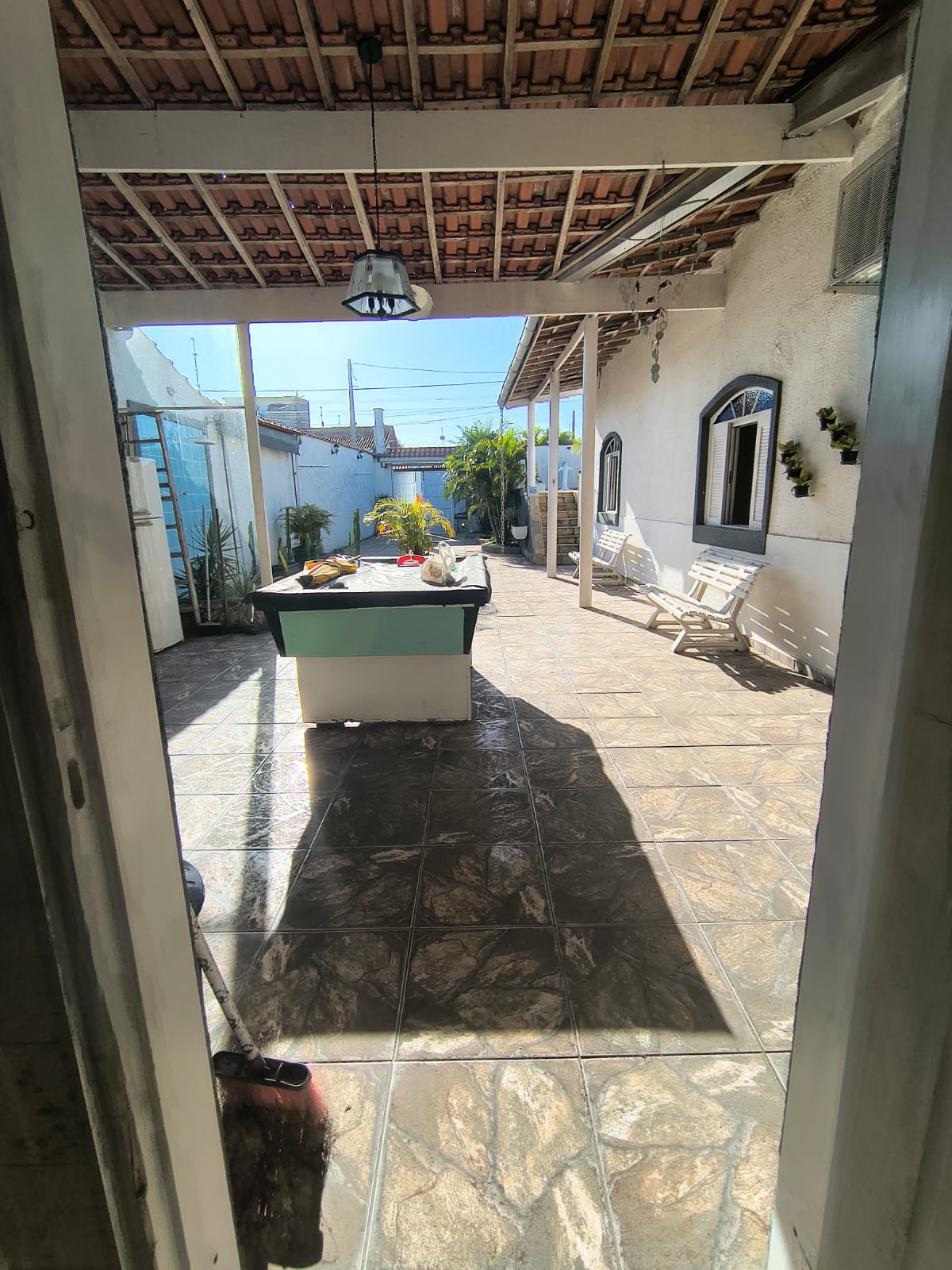 CASA NO BALNEÁRIO GAIVOTA - ITANHAÉM - LADO PRAIA - 200 METROS DO MAR - foto 3