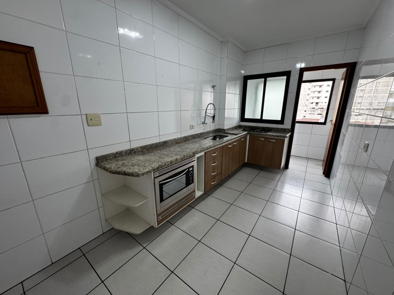 CASA NO BAIRRO AVIAÇÃO - PRAIA GRANDE - LADO PRAIA - 300 METROS DO MAR - foto 3