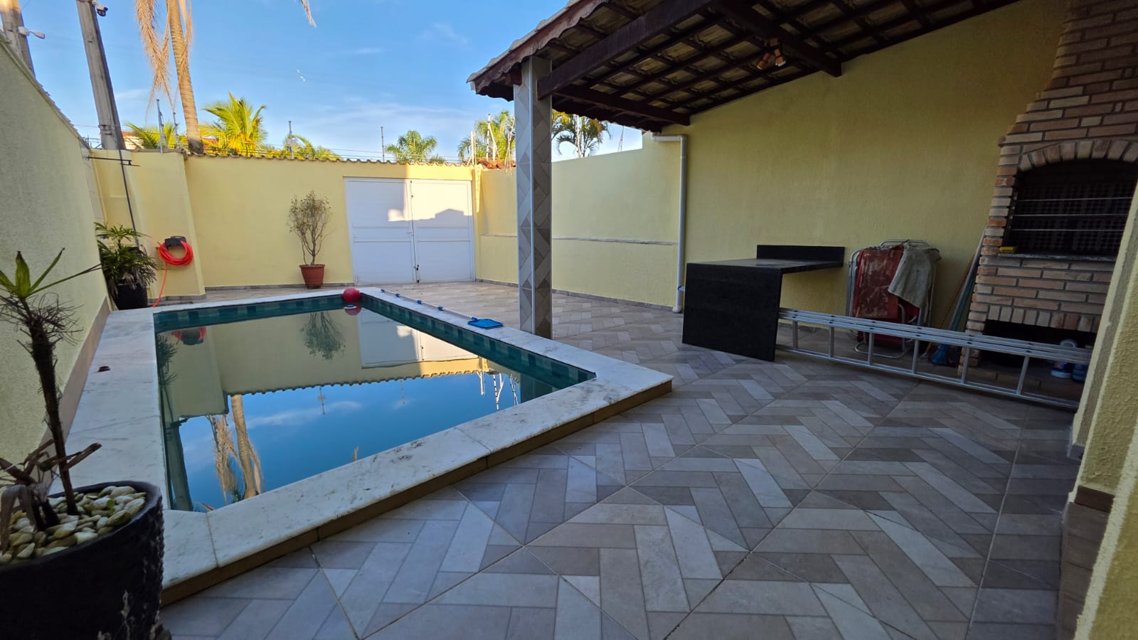 CASA NO BALNEÁRIO MAR - ITANHAÉM - LADO PRAIA - 300 METROS DO MAR - foto 6