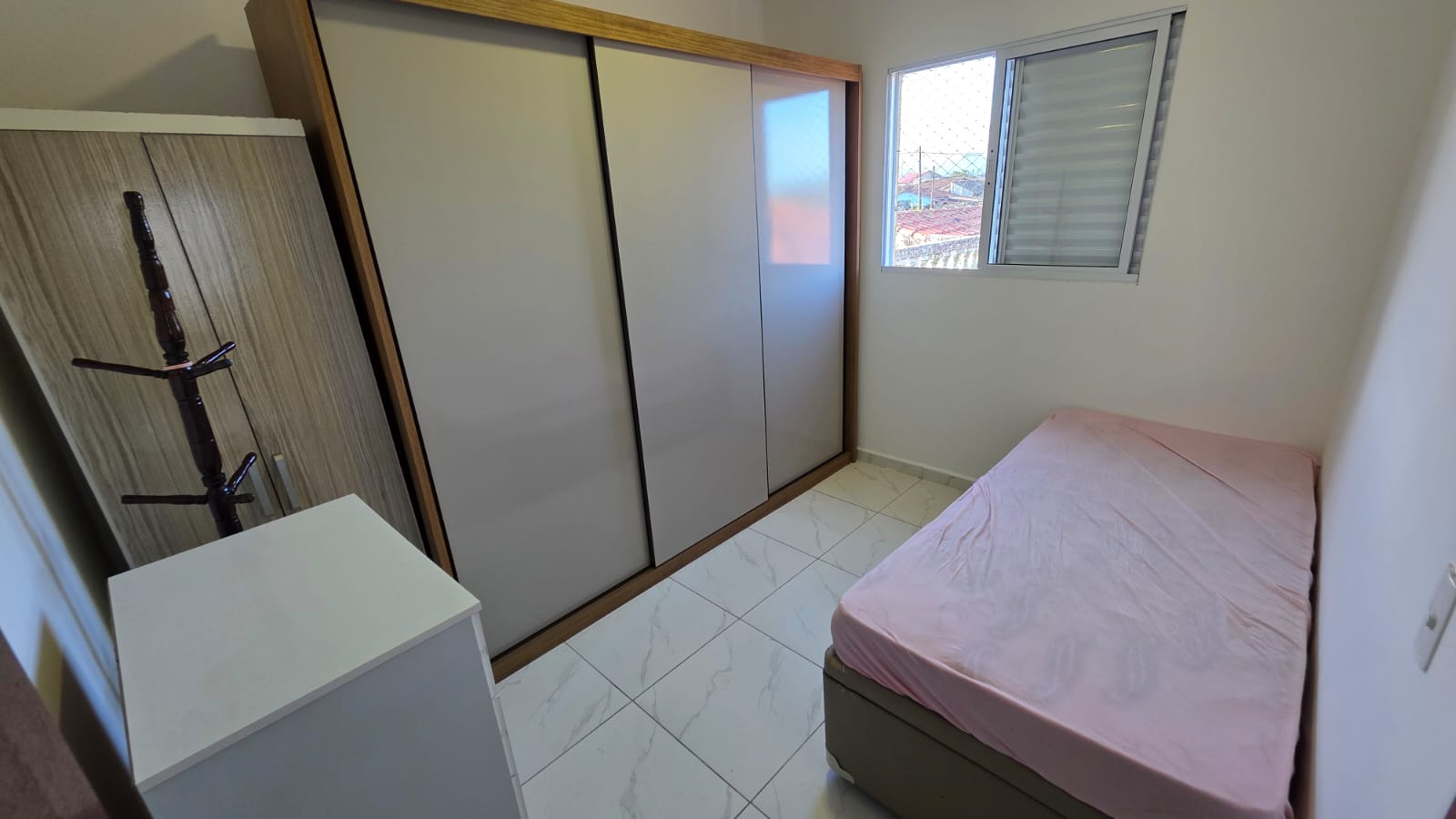 CASA NO BALNEÁRIO MAR - ITANHAÉM - LADO PRAIA - 300 METROS DO MAR - foto 19