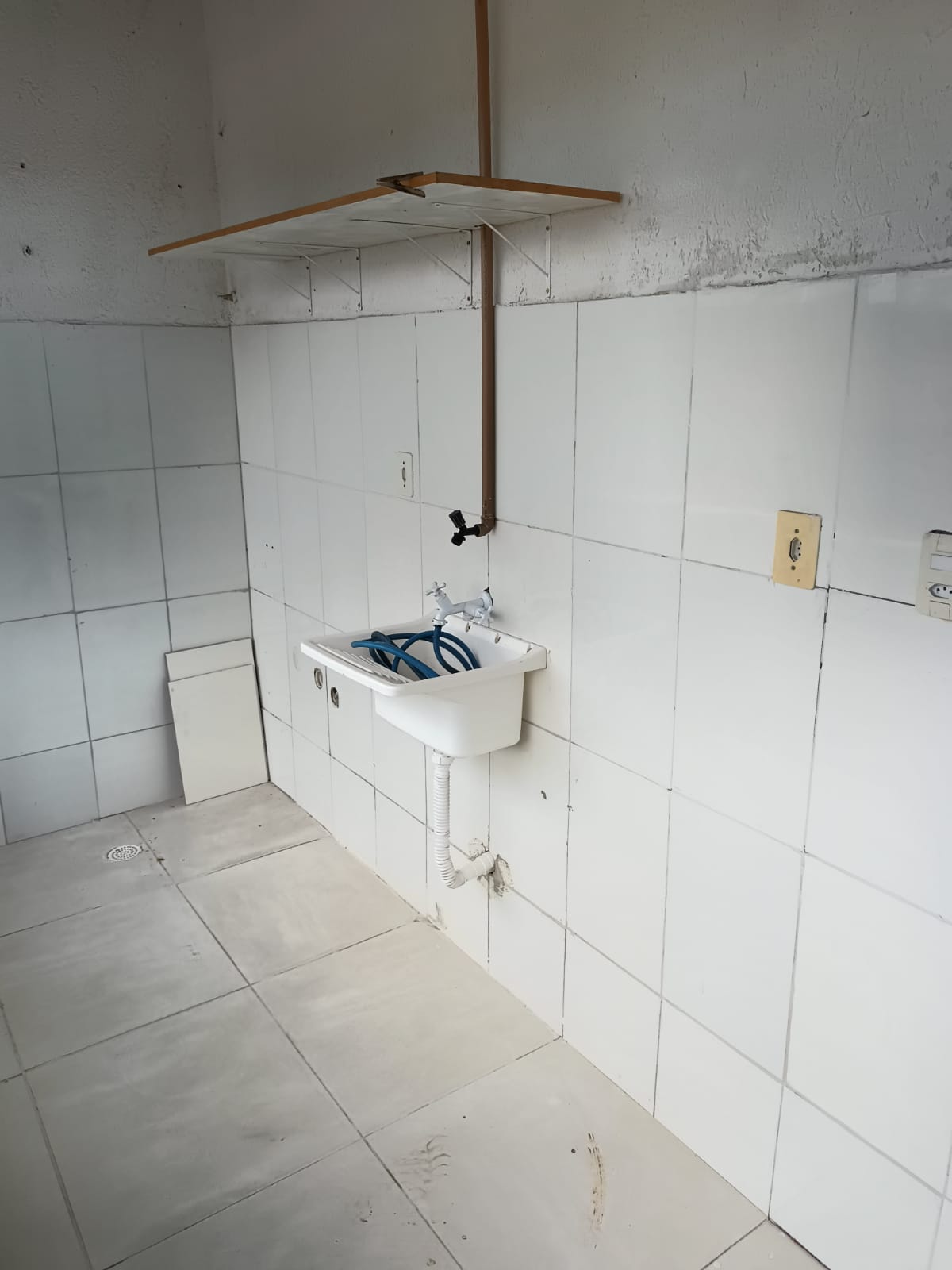 CASA EM SÃO PEDRO LADO MORRO - ITANHAÉM/SP - foto 17