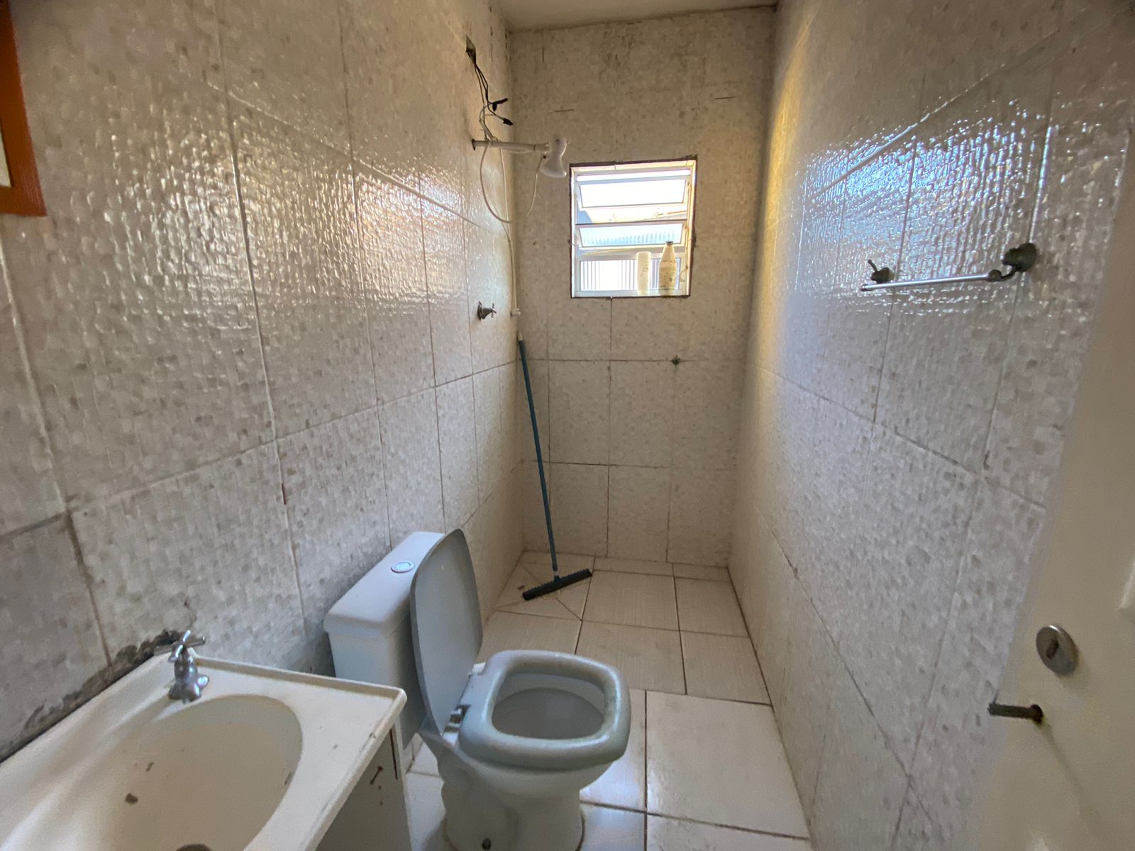 MERCADO COM APARTAMENTOS PORTEIRA FECHADA - ITANHAÉM/SP - 400 M DA PRAIA - foto 17